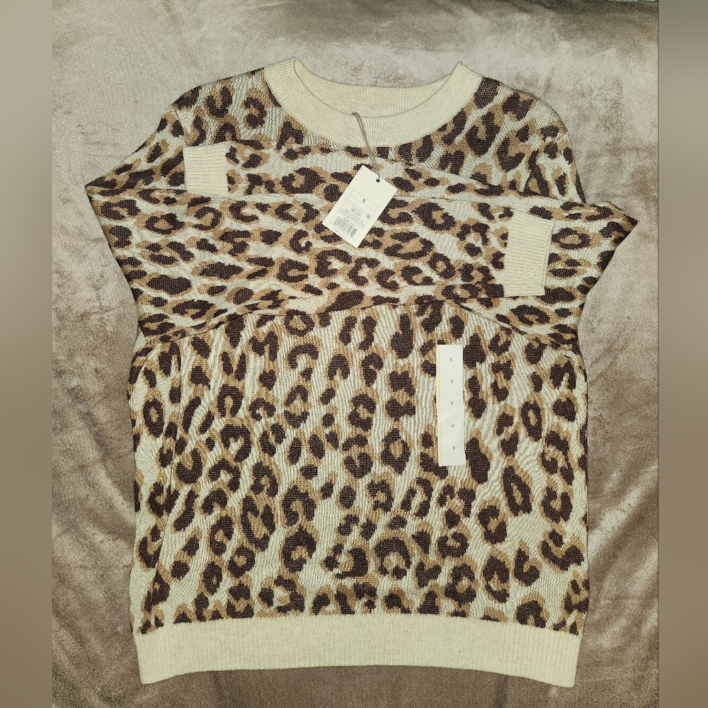 A New Day Size Samll camel colored leopard print sweater